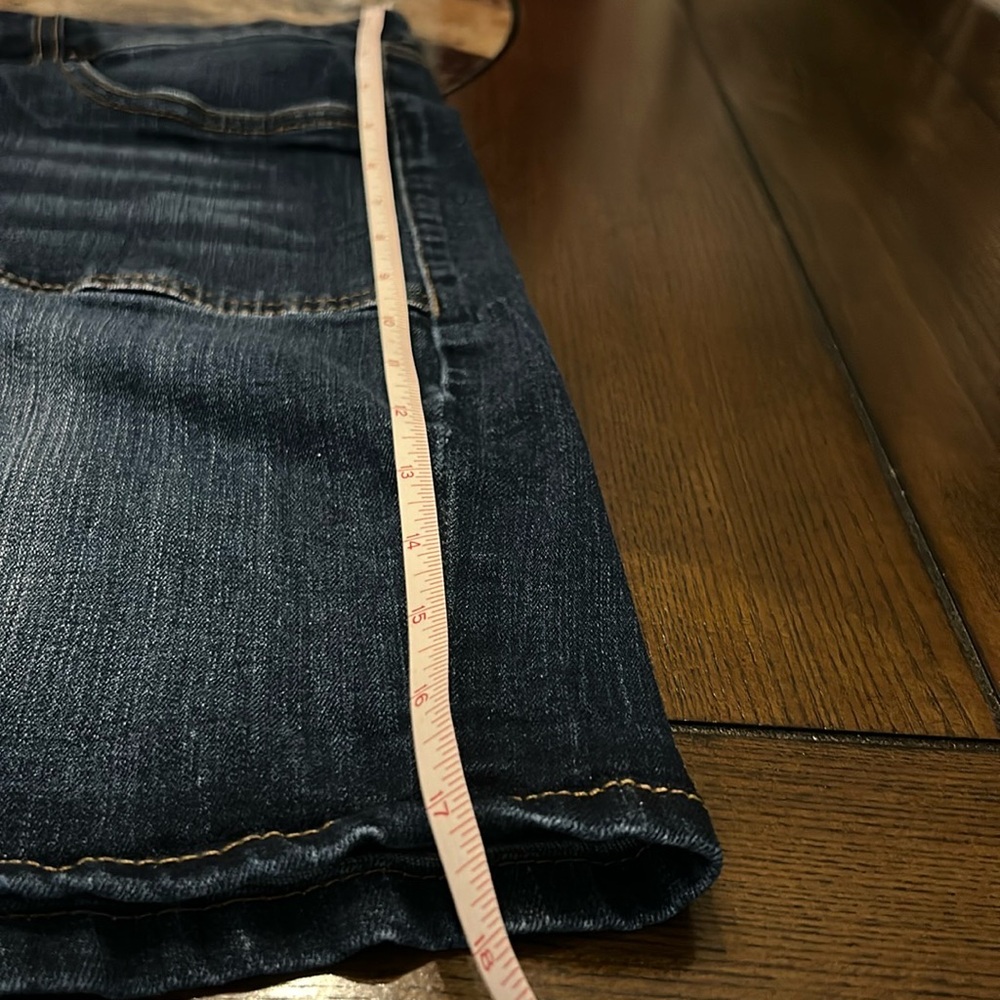 R | WOMENS | DENIM  SHORTS | Size 24 - Picture 7 of 8